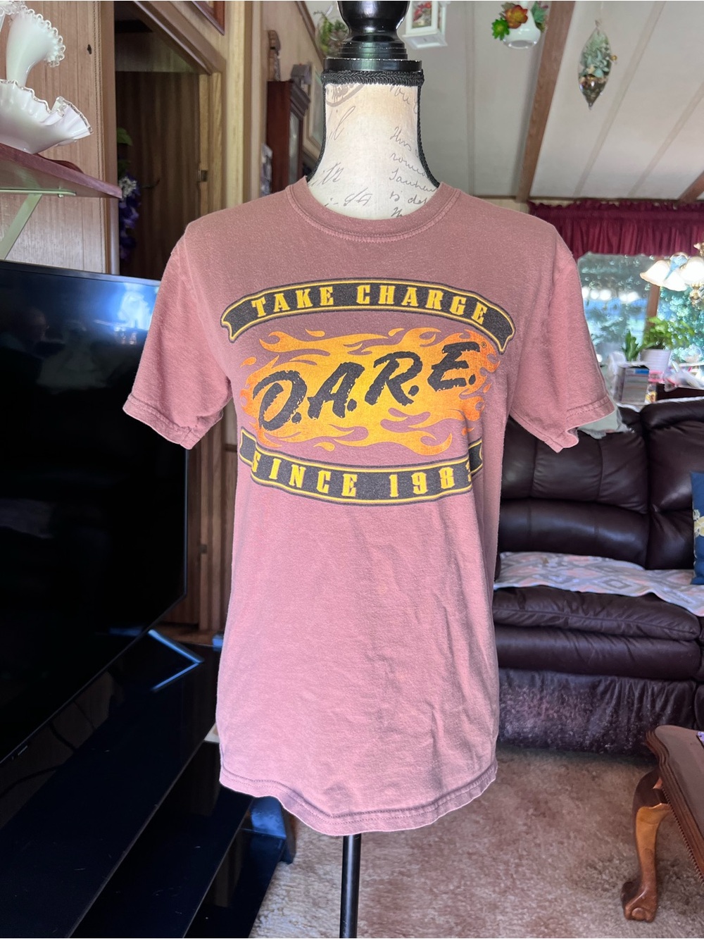 Vintage 2000s Dare Take Charge Resist Drugs and Violence Shirt Size Small.